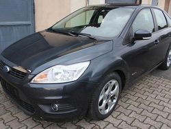 Blau Gebraucht 2008 Ford Focus Limousine | 3.999 € (Etwas zu teuer)