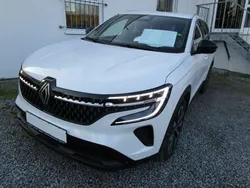 Perlmuttweiß Gebraucht 2023 Renault Austral Techno SUV | 37.900 € (Etwas zu teuer)
