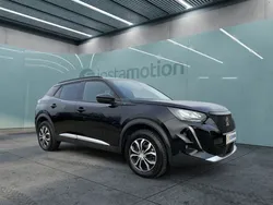 Schwarz Gebraucht 2021 Peugeot e-2008 Allure SUV | 19.440 € (Fairer Preis)
