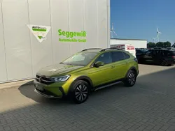 Grün Gebraucht 2024 VW Taigo Move SUV | 20.990 € (Guter Preis)