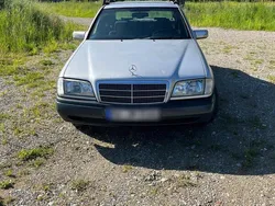 Silber Gebraucht 1997 Mercedes C180 Limousine | 850 € (Superpreis)