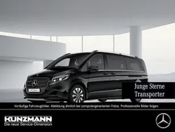 Obsidianschwarz metallic Gebraucht 2024 Mercedes V300 Avantgarde Van / Kleinbus | 73.970 €