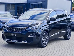 Schwarz Gebraucht 2020 Peugeot 5008 GT Van / Kleinbus | 20.490 € (Fairer Preis)