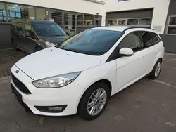 Weiß Gebraucht 2016 Ford Focus Limousine | 4.550 € (Guter Preis)