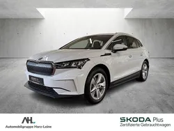 Weiß Gebraucht 2021 Skoda Enyaq iV Loft SUV | 27.654 € (Fairer Preis)