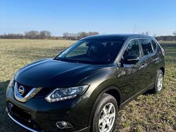 Grün Gebraucht 2015 Nissan X-Trail SUV | 9.999 € (Fairer Preis)
