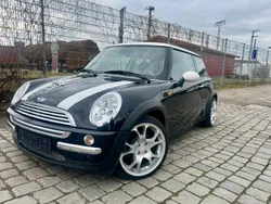 Schwarz Gebraucht 2003 Mini Cooper Kleinwagen | 3.400 € (Fairer Preis)