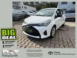 Schneeweiss Gebraucht 2014 Toyota Yaris Cool Kleinwagen | 8.250 € (Fairer Preis)