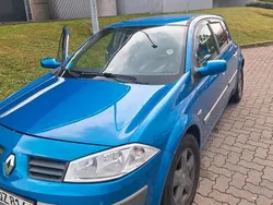 Blau Gebraucht 2003 Renault Mégane II Limousine | 2.500 € (Etwas zu teuer)