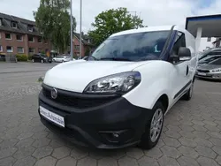 Colore esterno (weiß) Gebraucht 2021 Fiat Doblò Van / Kleinbus | 13.990 € (Fairer Preis)
