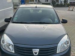Blau Gebraucht 2009 Dacia Sandero Limousine | 3.500 €