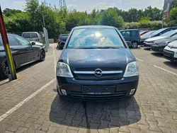 Schwarz Gebraucht 2004 Opel Meriva Cosmo Van / Kleinbus | 1.390 € (Guter Preis)