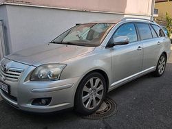 Silber Gebraucht 2009 Toyota Avensis Kombi | 1.999 € (Fairer Preis)