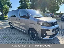 Grau Gebraucht 2024 Opel Zafira Life Van | 38.000 € (Guter Preis)