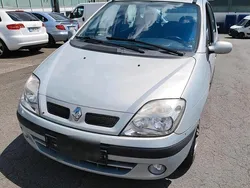Silber Gebraucht 2001 Renault Scénic Van / Kleinbus | 500 € (Superpreis)