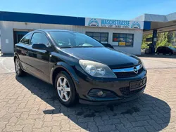 Schwarz Gebraucht 2009 Opel Astra GTC Coupé | 1.999 € (Superpreis)