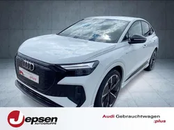 Gletscherweiß metallic Gebraucht 2022 Audi Q4 Sportback e-tron S-Line SUV | 29.970 € (Guter Preis)