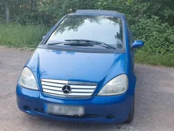 Blau Gebraucht 2000 Mercedes A170 Avantgarde Van / Kleinbus | 650 € (Guter Preis)