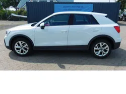 Gletscherweissmetweiß Gebraucht 2023 Audi Q2 SUV | 20.990 € (Superpreis)
