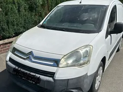 Weiß Gebraucht 2010 Citroën Berlingo Van / Kleinbus | 4.500 € (Superpreis)