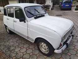 Renault R4