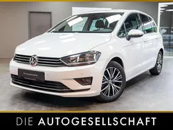Weiß Gebraucht 2017 VW Golf Sportsvan Allstar Van / Kleinbus | 17.990 € (Fairer Preis)