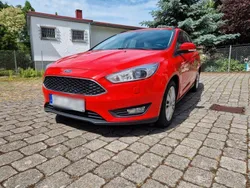 Rot Gebraucht 2015 Ford Focus Business Edition Kombi | 6.400 € (Fairer Preis)