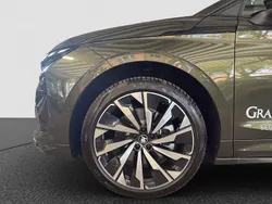 Grün Gebraucht 2025 Skoda Enyaq iV SportLine SUV | 53.390 € (Guter Preis)