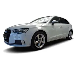 Weiss Gebraucht 2020 Audi A3 Sportback Sport Limousine | 23.382 € (Guter Preis)