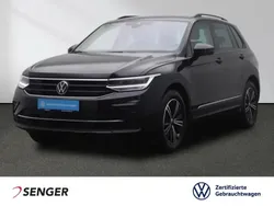 Schwarz Gebraucht 2023 VW Tiguan Life SUV | 35.880 € (Etwas zu teuer)