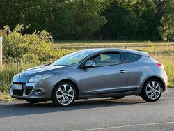 Beige Gebraucht 2009 Renault Mégane III Coupé | 3.500 € (Fairer Preis)