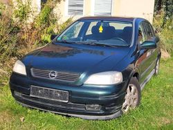 Grün Gebraucht 1998 Opel Astra Limousine | 1.149 € (Fairer Preis)
