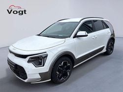 Weiß Gebraucht 2023 Kia e-Niro Inspiration SUV | 33.900 € (Teuer)