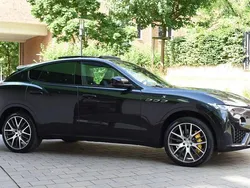 Schwarz Gebraucht 2021 Maserati Levante SUV | 43.999 €