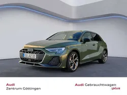 Distriktgrün metallic Gebraucht 2025 Audi A3 Sportback S-Line Limousine | 34.880 € (Superpreis)