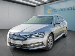 Grau Gebraucht 2021 Skoda Superb Kombi | 19.499 € (Guter Preis)