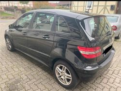 Schwarz Gebraucht 2010 Mercedes B180 Van / Kleinbus | 3.750 € (Etwas zu teuer)