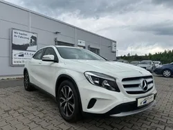 Weiß Gebraucht 2016 Mercedes GLA200 SUV | 16.480 € (Fairer Preis)