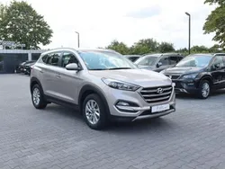 Weiß Gebraucht 2016 Hyundai Tucson SUV | 19.200 € (Fairer Preis)