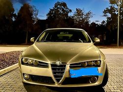 Grau Gebraucht 2009 Alfa Romeo 159 Kombi | 3.500 €
