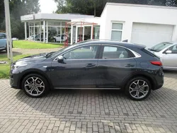 Grau Gebraucht 2021 Kia XCeed Vision SUV | 19.480 € (Guter Preis)