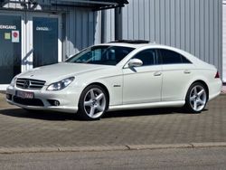 Calcitweiss unilack Gebraucht 2007 Mercedes CLS63 AMG AMG Coupé | 21.990 €