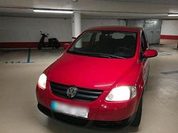 Rot Gebraucht 2005 VW Fox Kleinwagen | 3.400 € (Teuer)