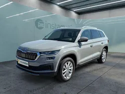 Grau Gebraucht 2024 Skoda Kodiaq SUV | 44.949 € (Fairer Preis)