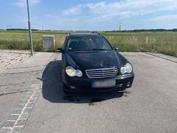 Schwarz Gebraucht 2004 Mercedes C200 Kombi | 1.500 € (Superpreis)