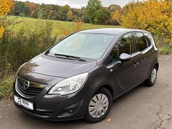 Grau Gebraucht 2011 Opel Meriva Van / Kleinbus | 3.990 € (Guter Preis)