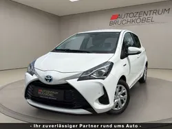 Weiß Gebraucht 2019 Toyota Yaris Hybrid Comfort Kleinwagen | 12.990 € (Fairer Preis)