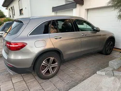 Beige Gebraucht 2018 Mercedes GLC250 SUV | 29.000 € (Guter Preis)
