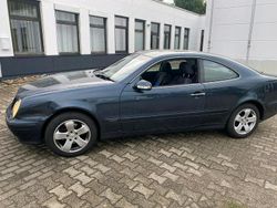 Blau Gebraucht 2000 Mercedes CLK200 Coupé | 1.200 € (Guter Preis)