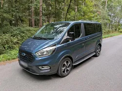 Blau Gebraucht 2023 Ford Tourneo Custom Active Van / Kleinbus | 46.500 € (Etwas zu teuer)